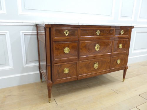 Louis XVI mahogany Commode  - 