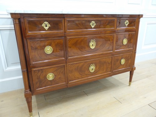 18th century - Louis XVI mahogany Commode 