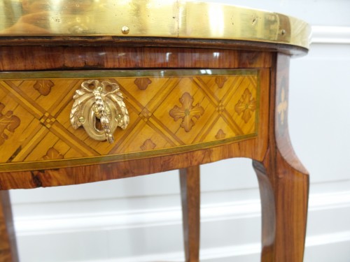 18th century - Salon table from the Transition period