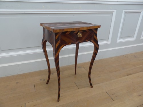 Small Louis XV coffee table Stamped Fléchy - 