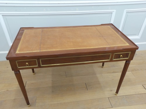Table tric-trac estampillée L Aubry - Mobilier Style Louis XVI