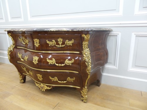 Mobilier Commode - Commode tombeau d'époque Régence