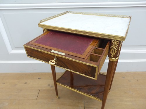 XVIIIe siècle - Table d'époque Louis XVI estampillée Topino