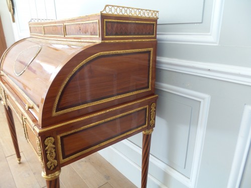 Bureau cylindre Louis XVI estampillé Ferdinand Bury - La Jurande