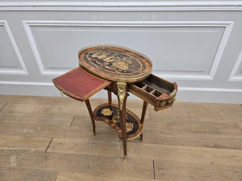 Antiquités - Petite table de salon estampillée Charles Topino