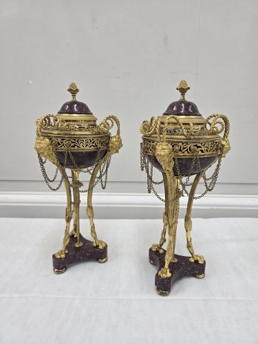 Objet de décoration Cassolettes, coupe et vase - Paire de brûle-parfum d'époque Louis XVI
