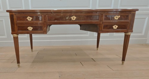 Mobilier Bureau et Secrétaire - Bureau Louis XVI estampillé Jean Baptiste Vassou