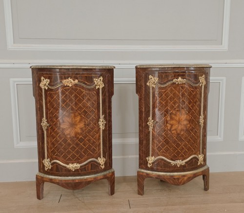 Mobilier Encoignure - Paire d'encoignures d'époque régence