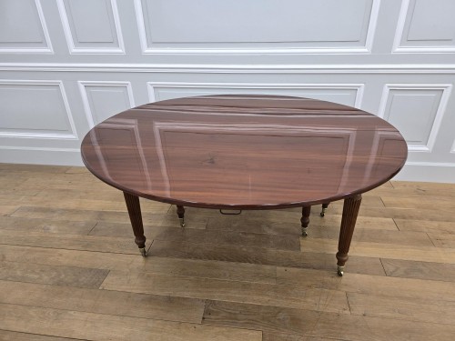 Mobilier Table & Guéridon - Grande table en acajou 19e siècle