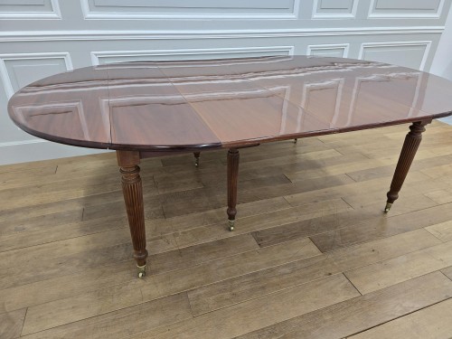 Antiquités - Grande table en acajou 19e siècle