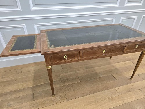 Louis XVI - Bureau plat d'époque Louis XVI