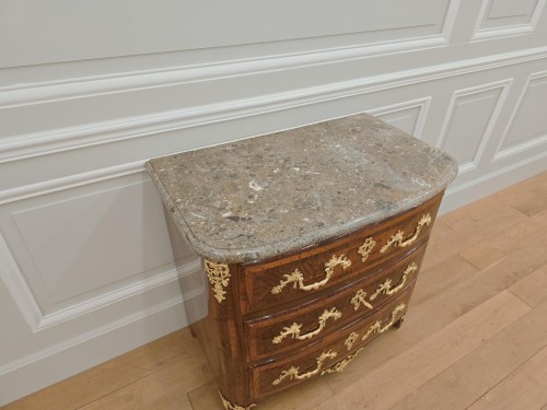 Petite commode d'époque Louis XIV - Louis XIV