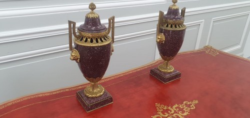Objet de décoration Cassolettes, coupe et vase - Paire de pot-pourris vers 1830