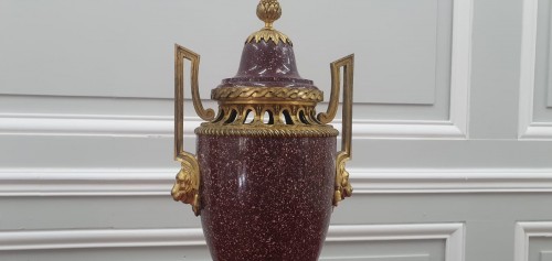 XIXe siècle - Paire de pot-pourris vers 1830
