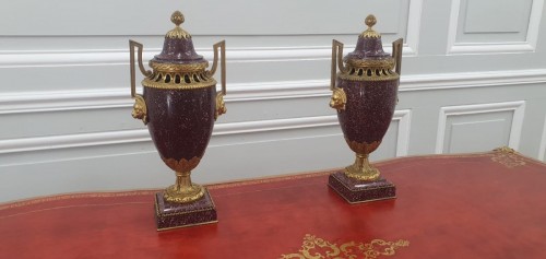 Antiquités - Paire de pot-pourris vers 1830
