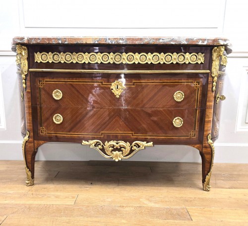 Mobilier Commode - Commode d'époque Transition estampillée RVLC