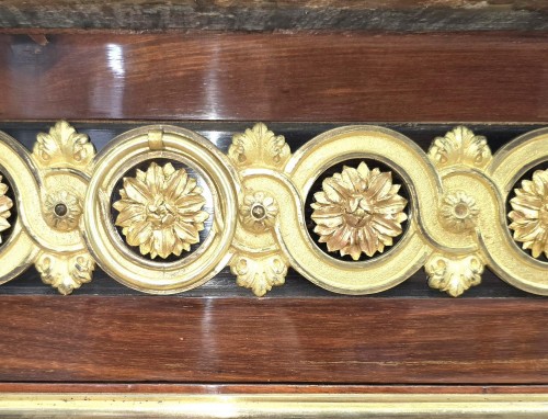 XVIIIe siècle - Commode d'époque Transition estampillée RVLC