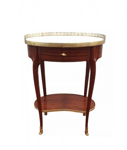 Petite table d'époque Transition