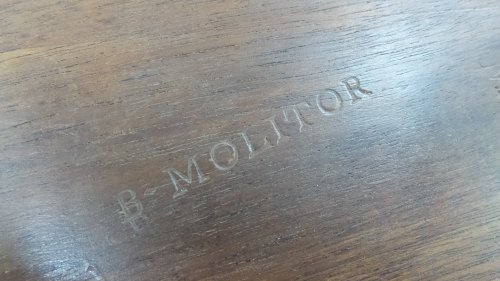 Table de salon de Bernard Molitor - La Jurande