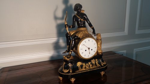 Horlogerie Pendule - Pendule de l 'Afrique époque Restauration