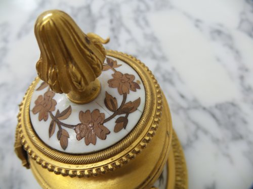 Encrier en marqueterie d'ivoire par Duvinage et Maison Alphonse Giroux - Objet de décoration Style Napoléon III