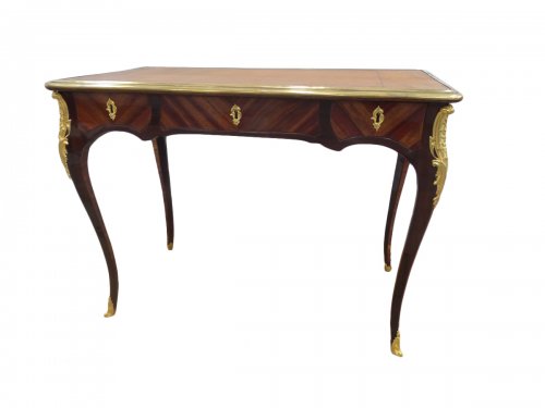 Bureau Louis XV, estampillé JP LATZ