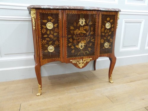 Commode d'époque Transition estampillée J.BIRCKLE - Mobilier Style Transition