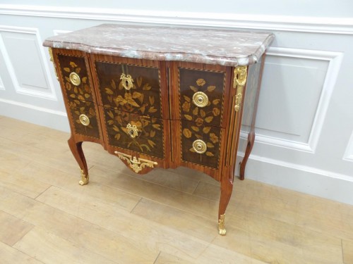 Mobilier Commode - Commode d'époque Transition estampillée J.BIRCKLE