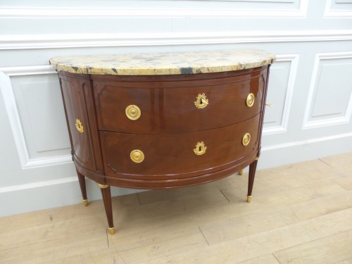 Antiquités - Commode demi-lune Louis XVI