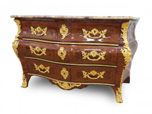 Commode tombeau Louis XV estampillée FG pour Francois Garnier