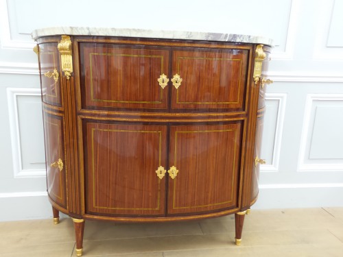 Louis XVI - Commode demi-lune, estampillée P.GARNIER