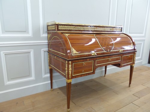 Bureau cylindre Louis XVI estampillé Pierre Garnier - Mobilier Style Louis XVI