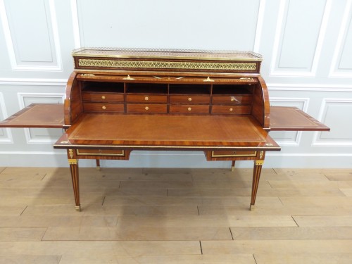 Bureau cylindre Louis XVI estampillé Pierre Garnier - La Jurande