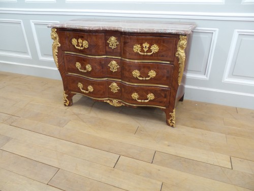 Mobilier Commode - Commode Arbalète d'époque Régence