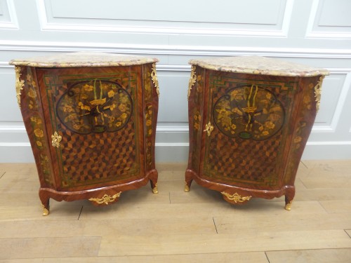 Pair of Louis XV corner cabinet Stamped Jean Mathieu Chevallier - Furniture Style Louis XV