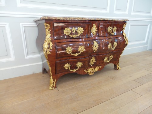 Antiquités - French Louis XV commode tombeau stamped G SCHWINC KENS