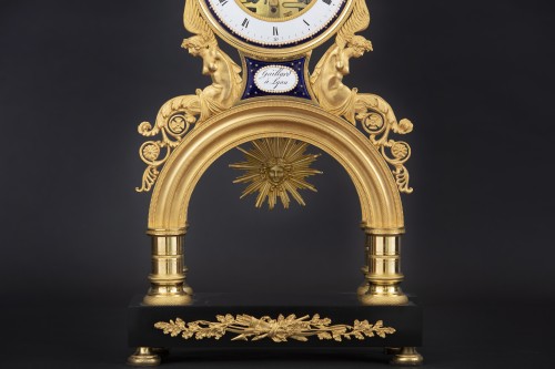 Directoire - Gaillard á Lyon - Pendule squelette