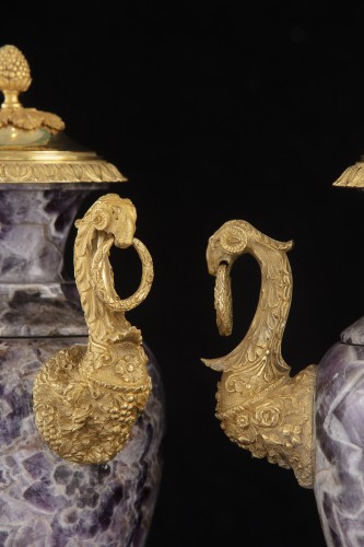 XVIIIe siècle - Paire de vases en Blue John