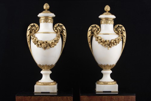 Decorative Objects  - Pair of Louis XVI marble and bronze vases