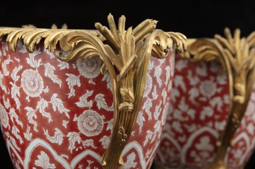 Paire de cache-pots en porcelaine de Chine d'époque Kangxi - Objet de décoration Style Louis XIV