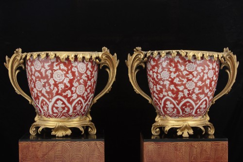 Paire de cache-pots en porcelaine de Chine d'époque Kangxi - Louis XIV
