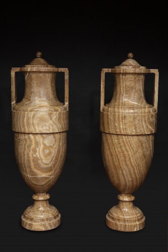 Pair of oriental alabaster vases - Decorative Objects Style 