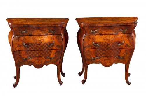 Paire de petites commodes Lombardes d'époque Louis XV