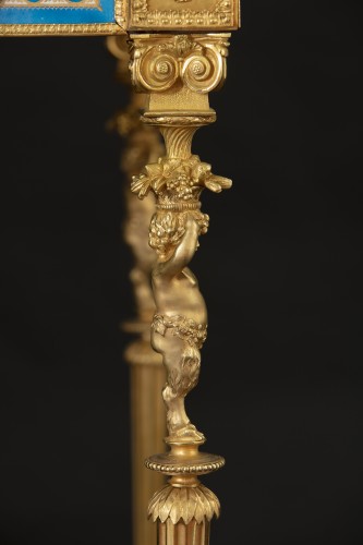 Table de milieu en bronze et porcelaine - Restauration - Charles X