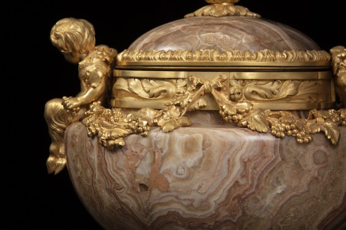 Centre table bronze doré et albâtre oriental - Galerie Francesco De Rosa