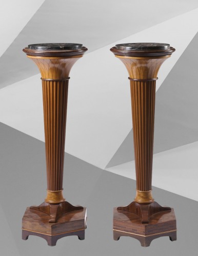 Decorative Objects  - Pair of pedestals.