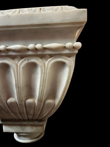XIXe siècle - Jardinière en marbre blanc du XIXe siècle