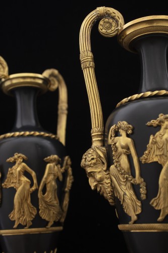 Antiquités - Paire of Directoire bronze Vases