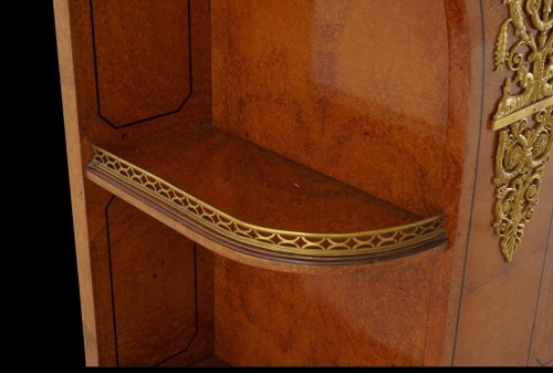 19th century - Sifeboard veneered in thuya wood, Russia First half of the 19th century