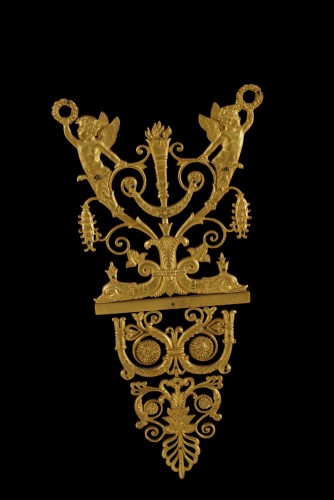 Sifeboard veneered in thuya wood, Russia First half of the 19th century - Restauration - Charles X